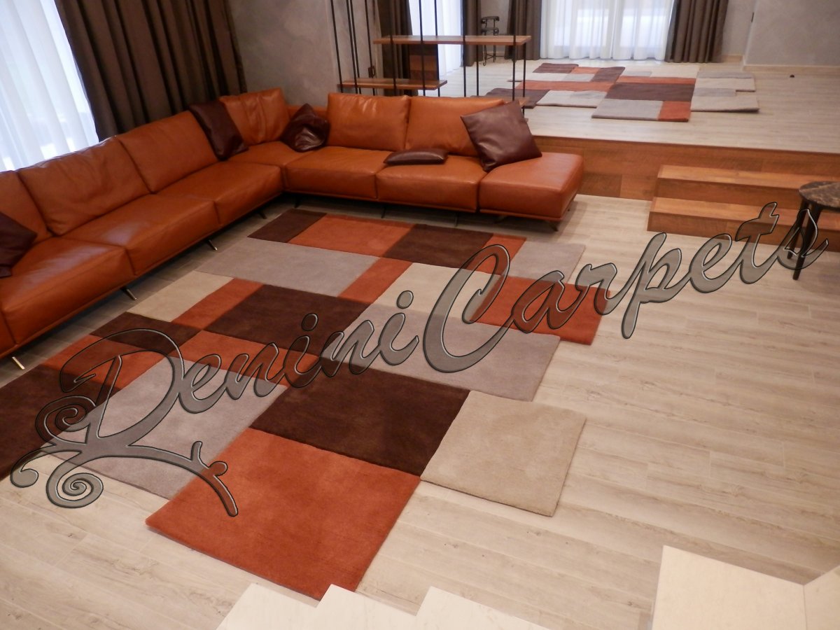 Вълнен килим с геометрични фигури от Денини